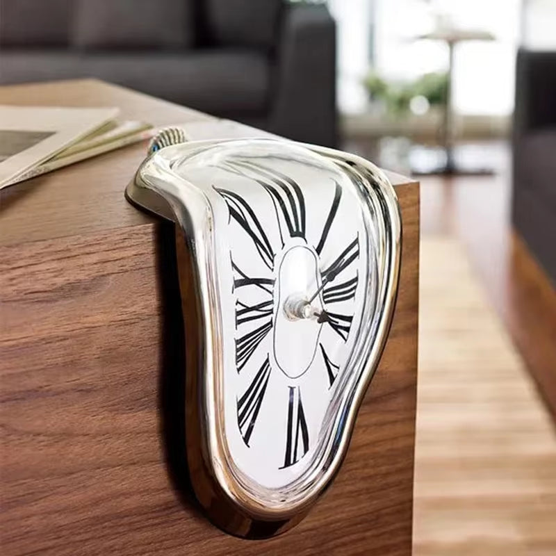 2026 New Novel Surreal Melting Distorted Wall Clocks Surrealist Salvador Dali Style Wall Decororation Home Garden Clock